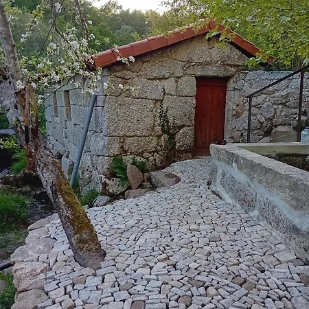 Casa Do Moinho Da Insua * Varzea Cova